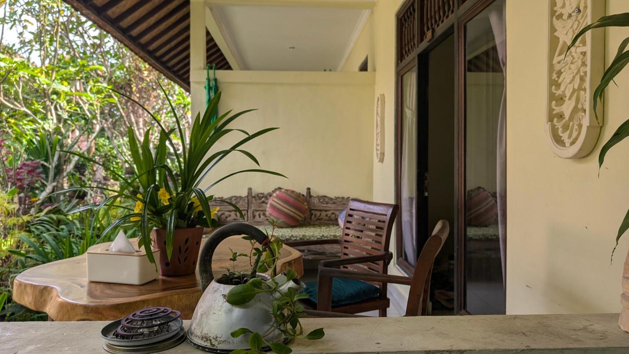 Krisda Ubud Guest House ภายนอก รูปภาพ