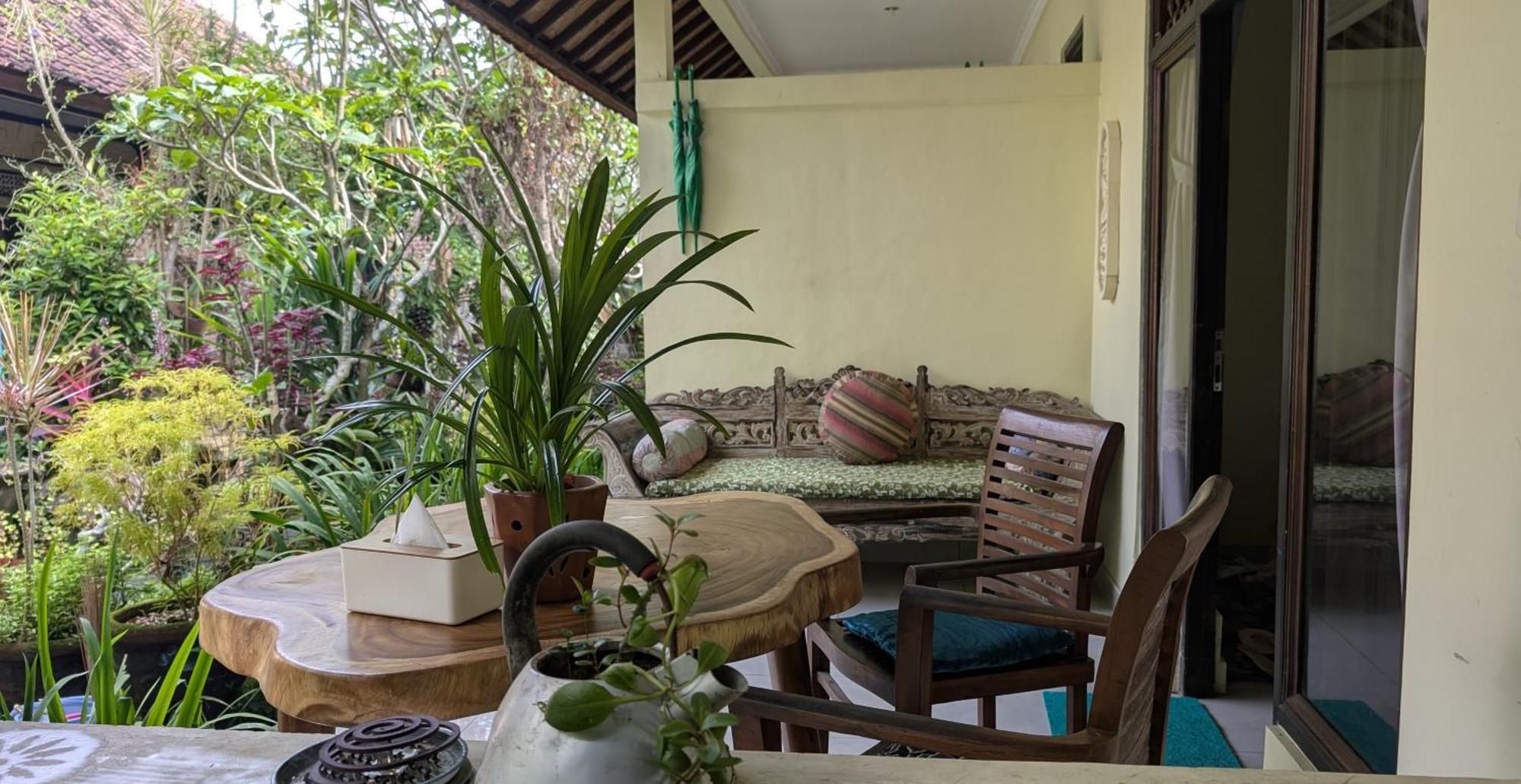 Krisda Ubud Guest House ภายนอก รูปภาพ