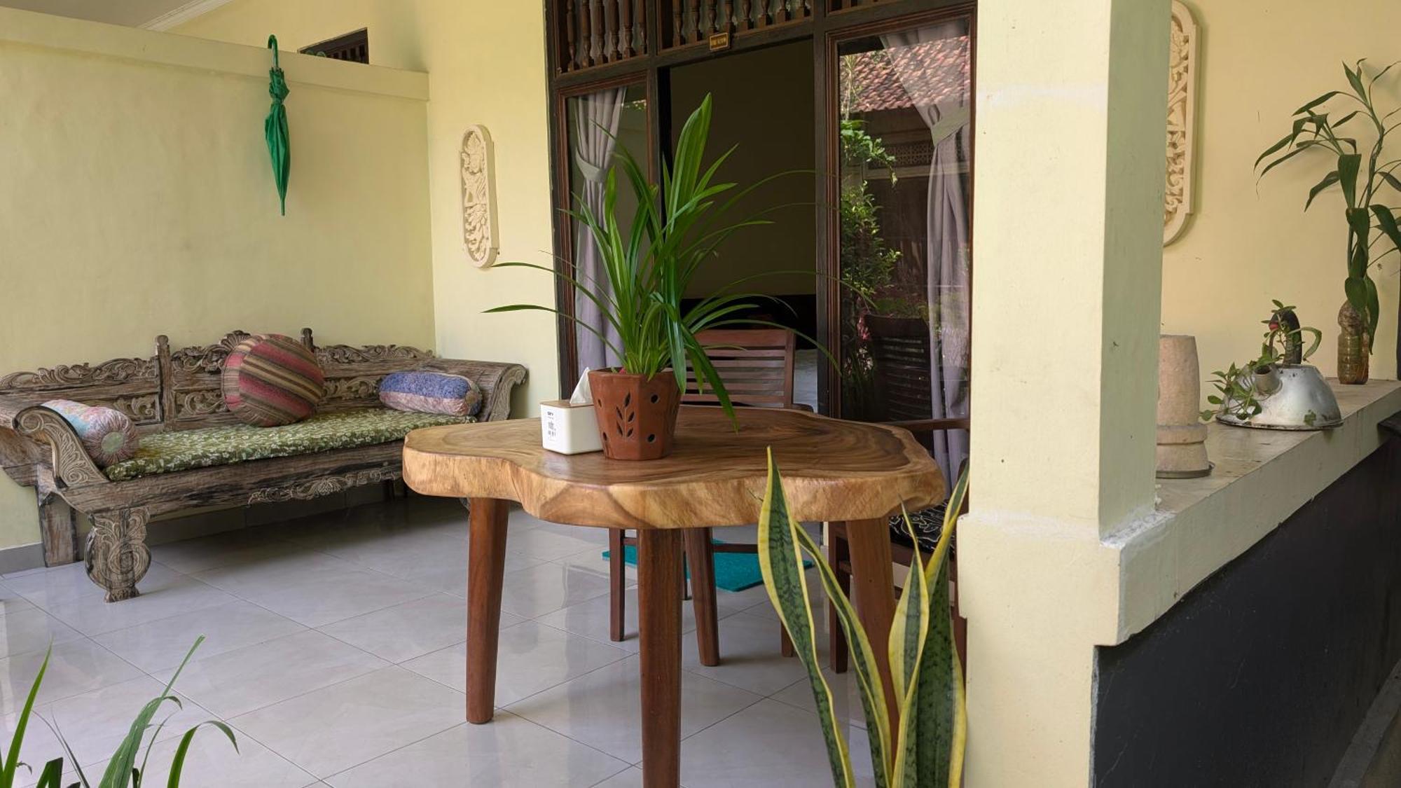 Krisda Ubud Guest House ภายนอก รูปภาพ