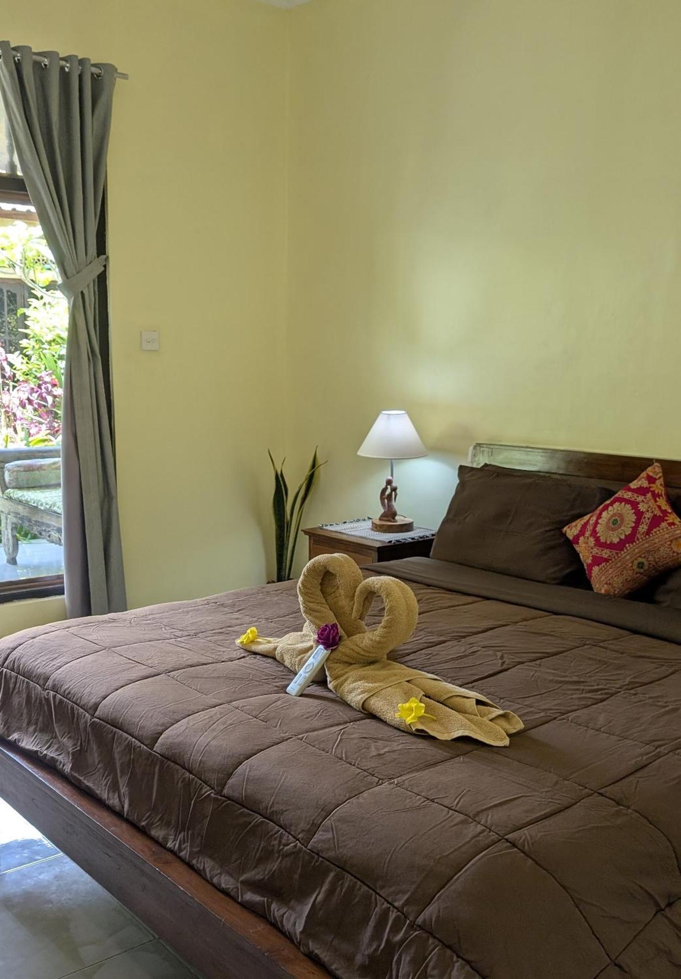Krisda Ubud Guest House ภายนอก รูปภาพ