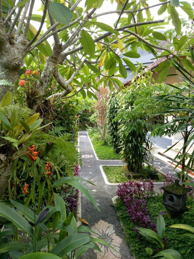 Krisda Ubud Guest House ภายนอก รูปภาพ